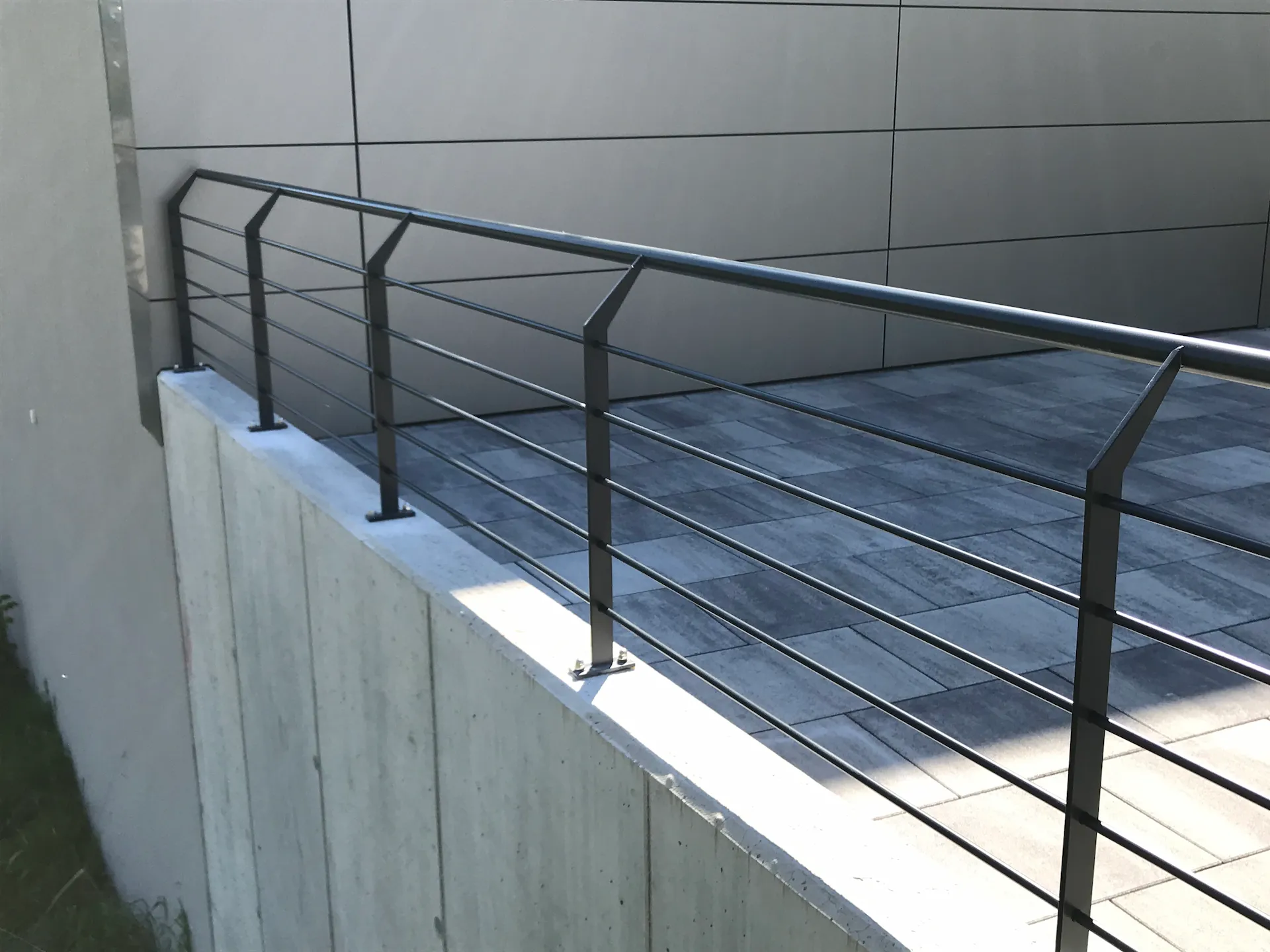 Gartenzaun und Tor von Metallbau Danner GmbH – nach Maß in Oberösterreich